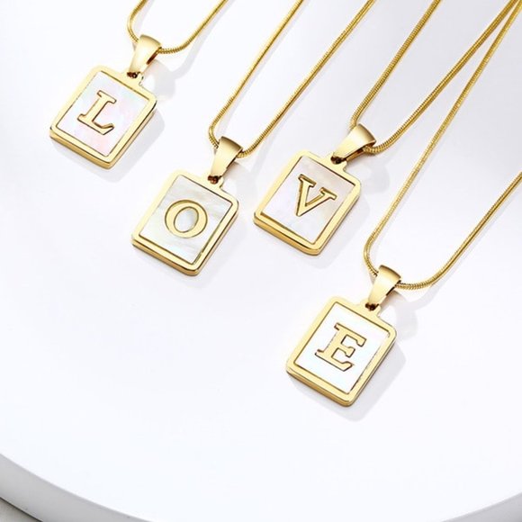 Titanium Steel Shell Geometric Letter Minimalist Necklace - Picture 1 of 3